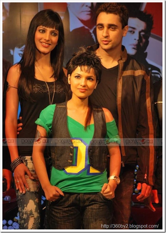 Shruti Haasan & Imran Khan at LUCK MOVIE Press Meet