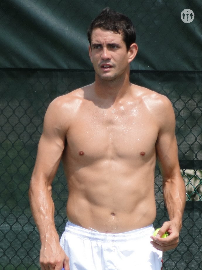 Guillermo Garcia-Lopez at Cincinnati 2009 - Shirtless Men ...