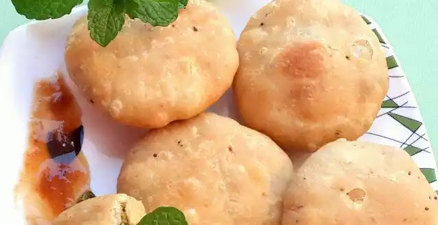 Karachi-Style Kachori Recipe: A Crunchy Delight Straight from the Streets