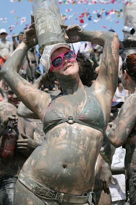 Dirty Girls at Muddy Festival