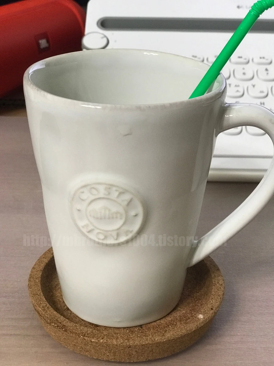 코스타 노바 머그, COSTA NOVA MUG, 커피잔 세트 추천, coffee cup or TEA, COSTA NOVA, 코스타 노바, 스톤웨어 머그잔, Stonewere coffee mug or cup, 포르투갈 그릇, portugal Kitchen Supplies, white, AQUA