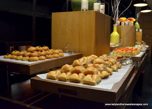 baklava in Rixos the Palm buffet