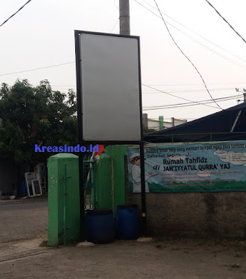 Jasa Pembuatan Neon Box dan Berikut Tiangnya di Jabodetabek