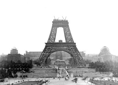 tower eiffel under construction