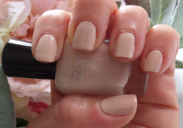 zoya laura zoya calm spring 2020