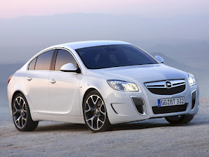 Opel Insignia OPC 2010 (1)
