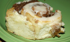 Quick and Easy Homemade Cinnamon Rolls by Chic 'n Savvy