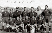 Selección  de ESPAÑA - Temporada 1947-48 - Alconero, Gabriel Alonso, Ignacio Eizaguirre, Clemente, Nando, Bañón y Aparicio; Gaínza, César, Igoa, Epi y Vidal - ESPAÑA 2 (César y Gaínza) PORTUGAL 0 - 21/03/1948 - Partido amistoso - Madrid, estadio de Chamartín - Alineación: Ignacio Eizaguirre; Clemente, Aparicio, Gabriel Alonso; Alconero, Nando; Epi, Vidal, César, Igoa y Gaínza