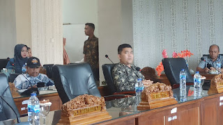 Kerap Tidak Hadir Rapat, Syafridal Minta Bupati Menindak Tegas Kadis PUPR Kerap Tidak Hadir Rapat, Syafridal Minta Bupati Menindak Tegas Kadis PUPR