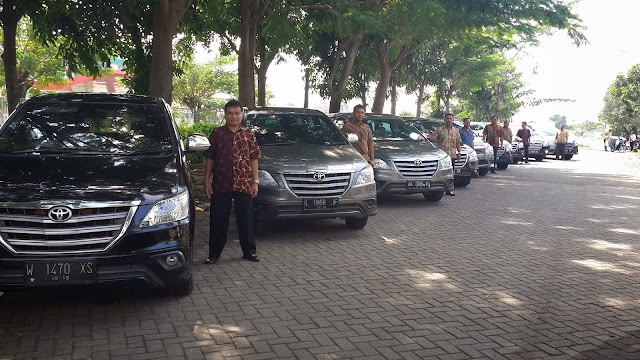 tempat sewa mobil innova murah di surabaya