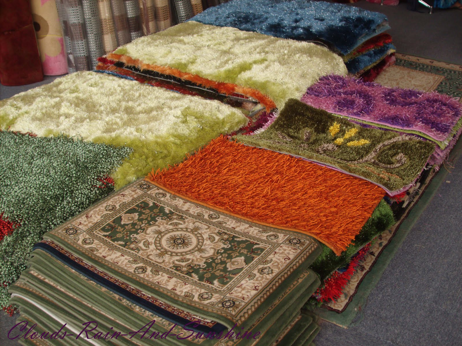 Clouds-Rain-And-Sunshine: Carpets galore in Fujairah - Part I