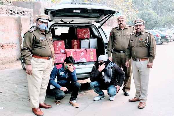 faridabad-nit-3-police-chowki-caught-illegal-wine-news