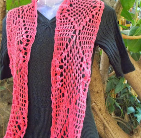 Sweet Nothings Crochet pattern free blog, free pattern for a scarf, neck kerchief,