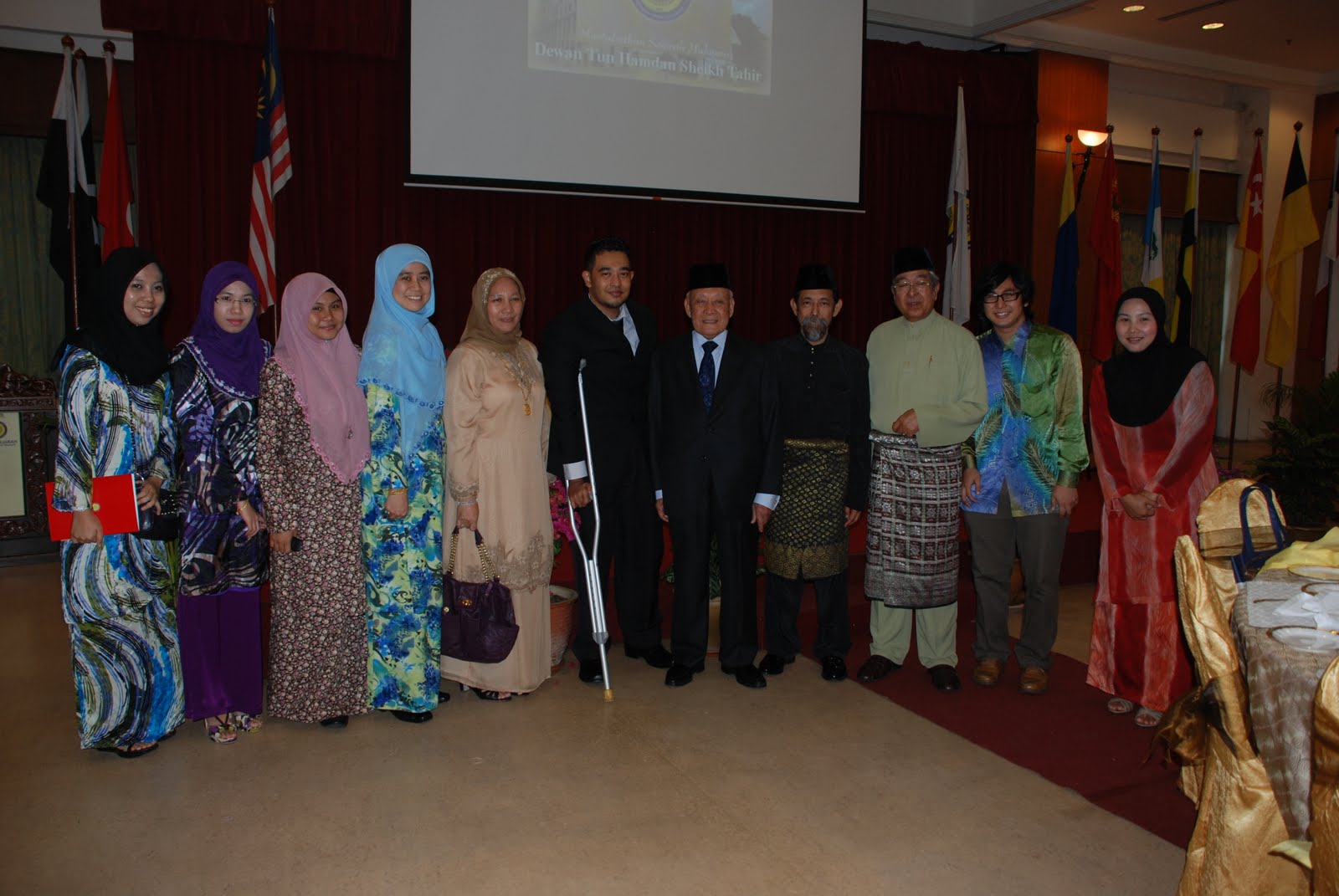 Mohd Yakop Ikram: Majlis Anugerah Pingat Emas Persatuan 
