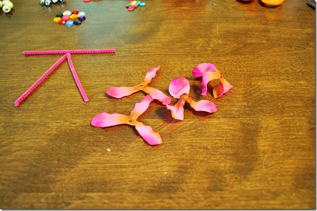 bent pipe cleaner, seperated flower petals bent pipe cleaner, seperated flower petals