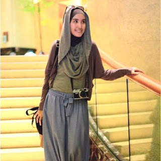 tutorial hijab siti juwariyah yang elegan