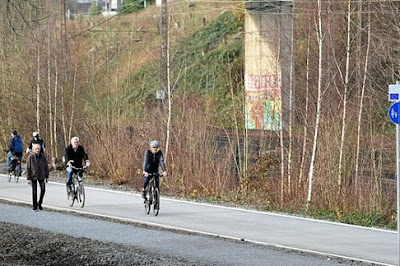 Alemania elabora la primer autopista exclusiva para bicicletas