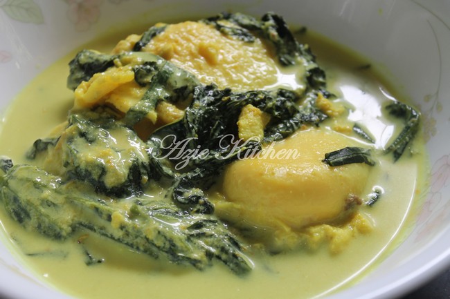 Masak Lemak Tempoyak Telur Itik Dengan Pucuk Ubi - Azie 