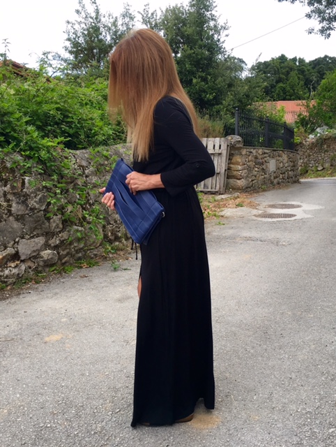 Justfab, look of the day, dress, style, fashion blogger, bag, sandalias, vestido negro largo, bolso de mano, lifestyle