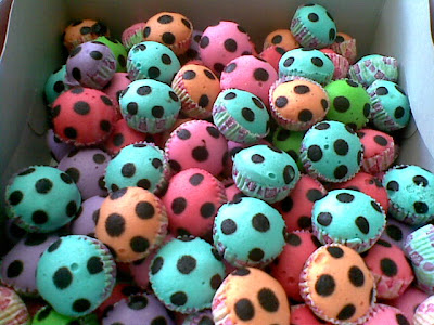 Semanis Gula : APAM POLKA DOT DOT