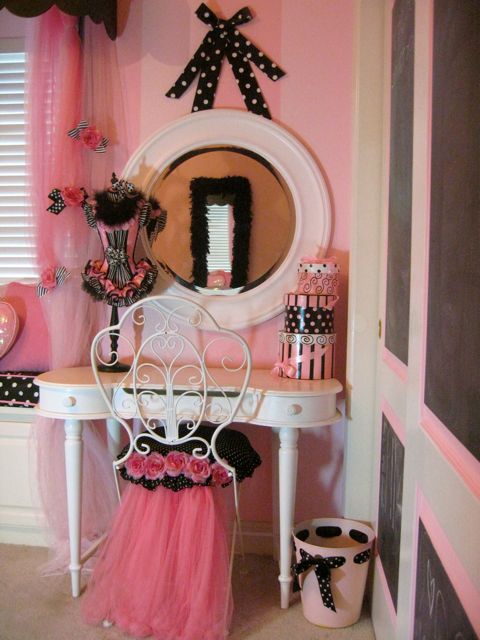 Paris: Paris Girls Room