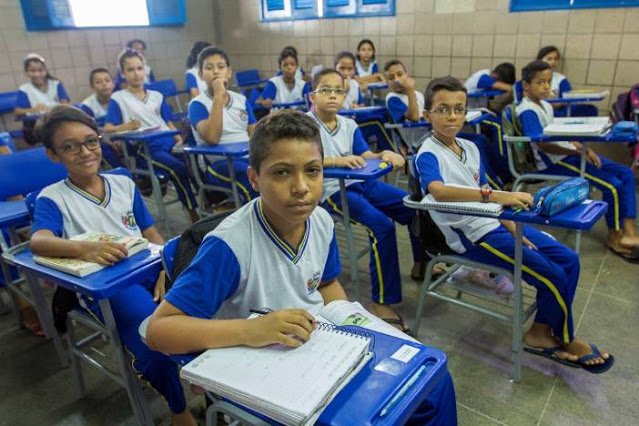Professores devem retornar às salas de aula a partir de setembro em Juazeiro do Norte.