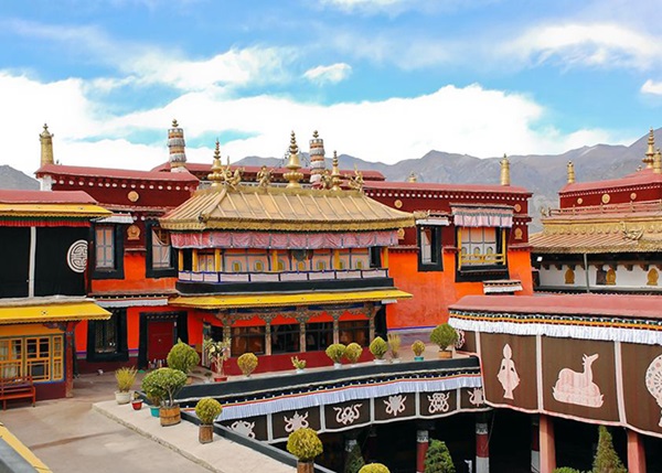 วัดโจคัง (Jokhang Monastery: Jokhang Temple: Dazhao Si: 大昭寺: ཇོ་ཁང)