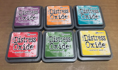 #CTMHVandra, Colour Dare Challenge, color dare, Distress Oxide, smooshing, thin cuts, floral, autumn, ranger distress oxide inks, spritz, #ctmhthincuts,