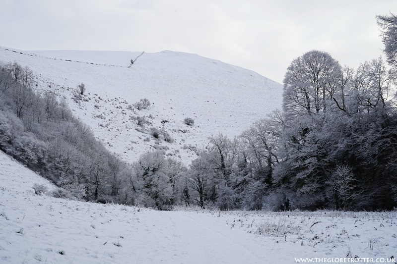 Walking from Milldale to Dovedale