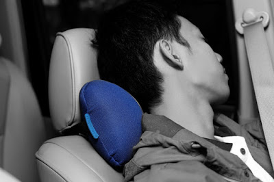 Bantal Mobil Untuk mengistirahatkan leher Anda dari kelelahan