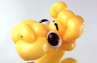 Ballonmodellage von einem Kamel zum Selbermachen für die Ballondekoration..