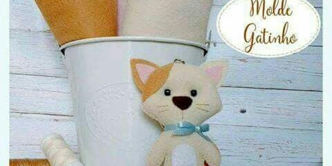 Gatinho Com Laço em Feltro DIY Com Molde Grátis para Imprimir