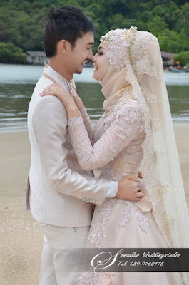 Gaun Pengantin Muslim