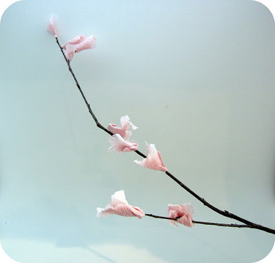 Easter and Spring Craft ideas: how to make cherry blossom branch from crepe paper