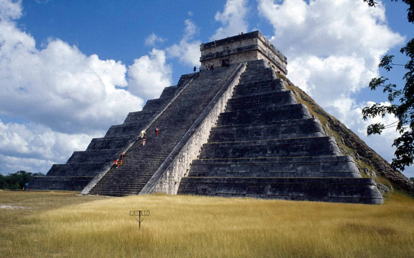 wallpapers: Chichen Itza, Yucatan, Mexico - El Castillo