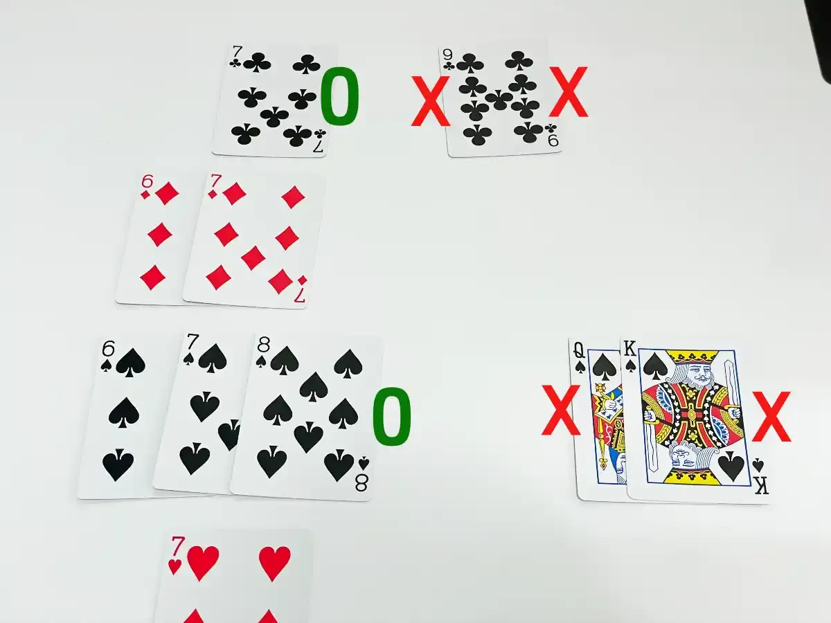 도미노-카드-게임-플레이어-패배시-남은-카드-배치방법