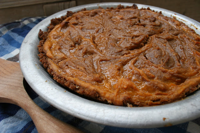 Sweet Potato Speculoos Cookie Butter Pie