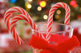 Christmas Candy Canes Wallpaper