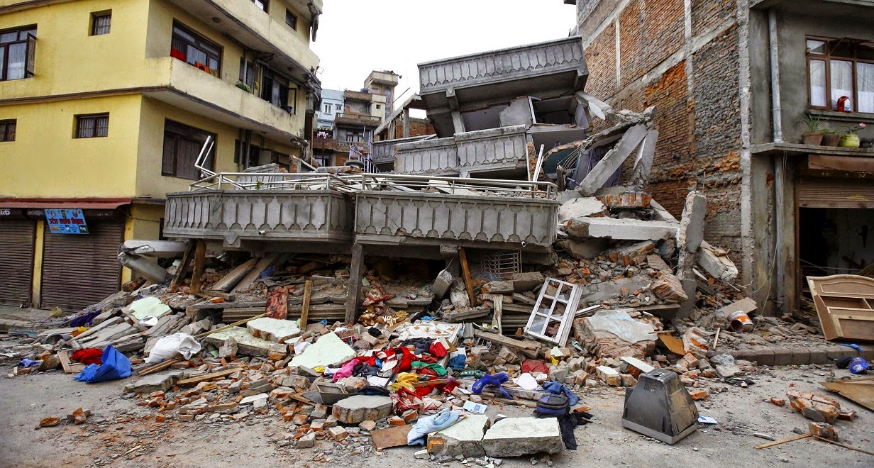 Earthquake Nepal Summary & unforgettable 100 images ( Nepal earthquake, 1000 thousand dies, Katmandu Nepal,  earthquake Nepal Summary, World Breaking News, World News, Trends Update, World, Trends News, Sports Opinion, News Update )