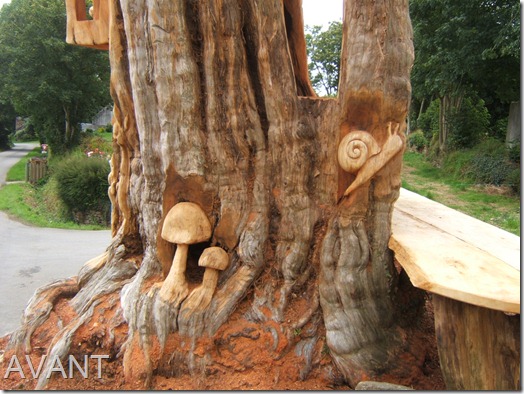 024l'arbre sculpté de locjean 2