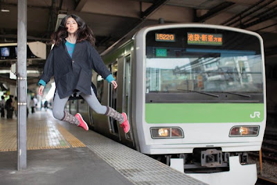 Levitation Photography by Natsumi Hayashi