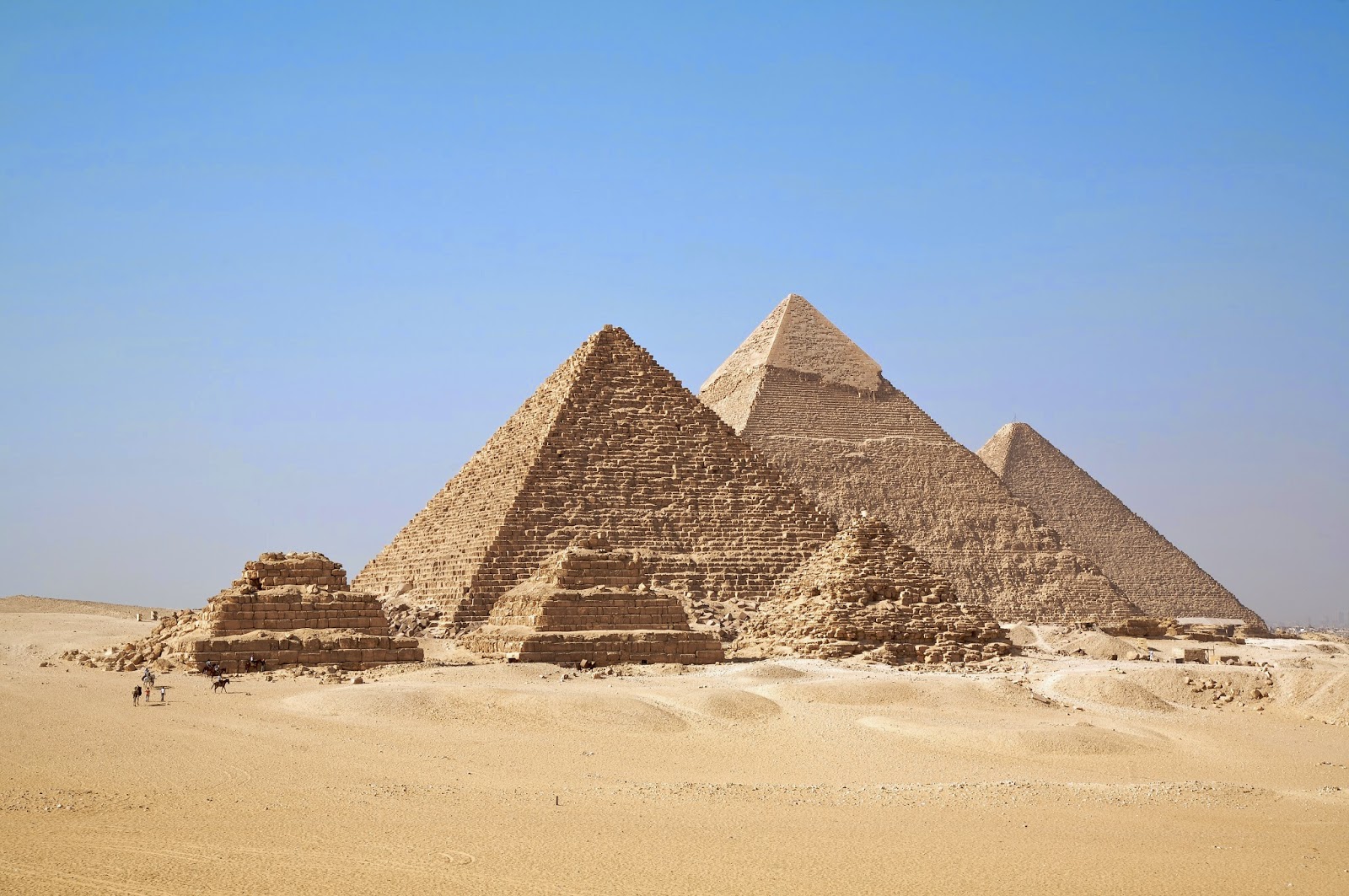 http://www.google.com/intl/es/maps/about/behind-the-scenes/streetview/treks/pyramids-of-giza/