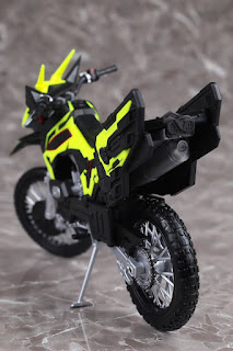 REVIEW SHFiguarts Rise Hopper & Rising Impact Effect, Bandai