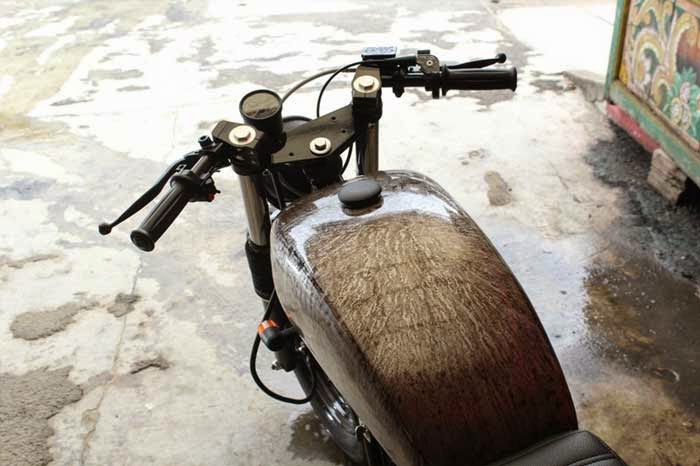 Modifikasi Yamaha Scorpio ala Motor Jadul Karatan  Spek Motor