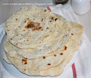 https://swiat-na-widelcu.blogspot.com/2019/03/domowa-tortilla.html