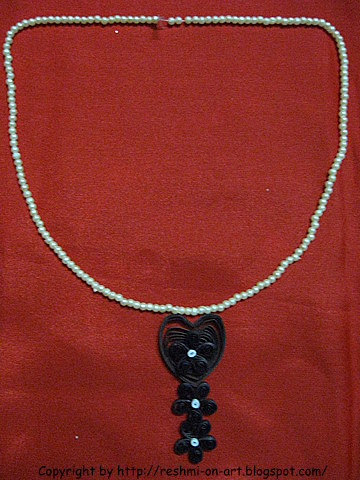 Valentine-Day-Gift-Quillied-Necklace