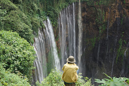 Pesona Air Terjun Tumpak Sewu, Surga Tersembunyi Dari Lumajang Jawa Timur