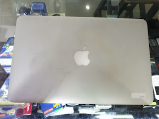 Laptop MacBook Air 11-inch Mid 2011 A1370 Core i5 1.6GHz RAM 2GB SSD 64GB Seken Normal