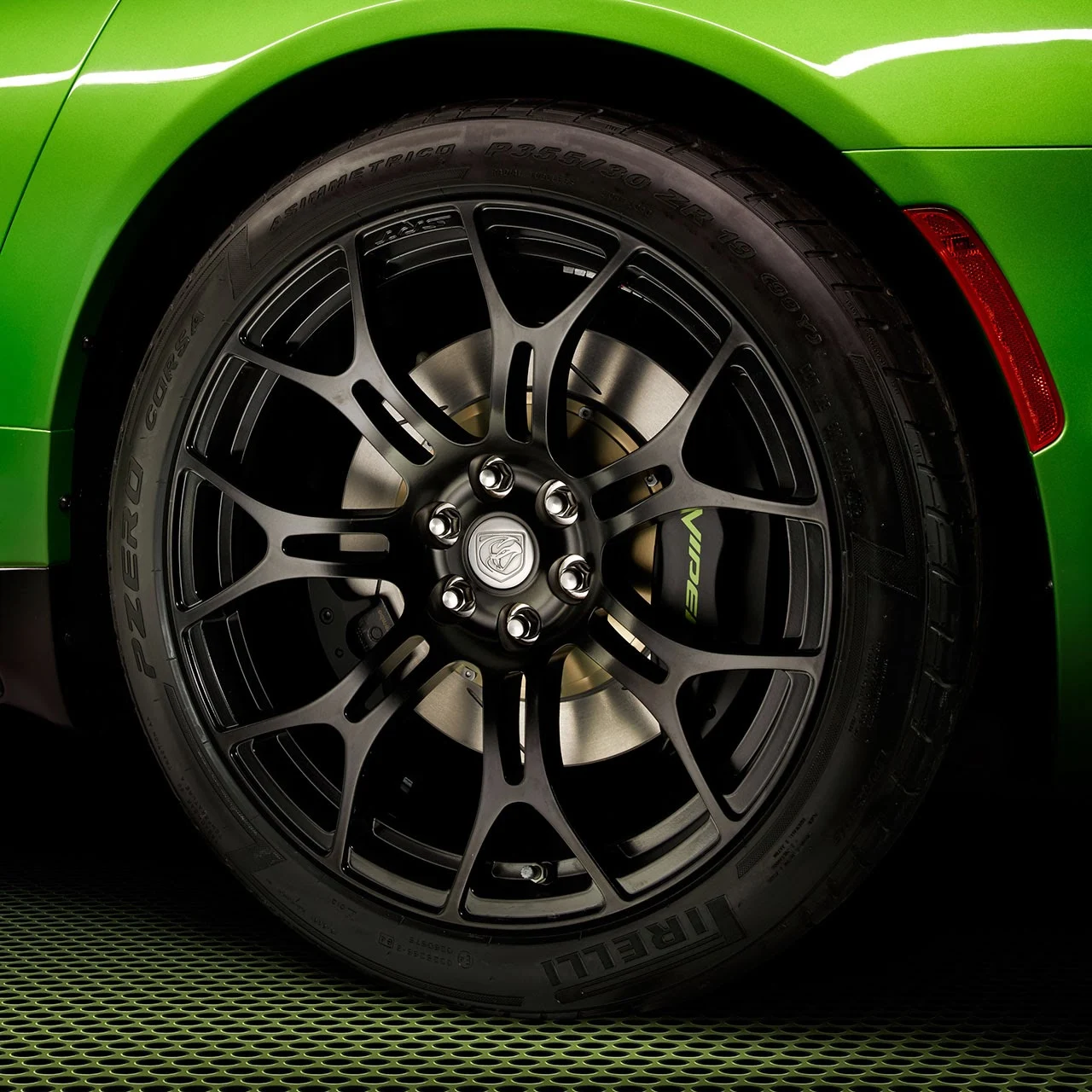 Stryker Green  2014 SRT Viper tire