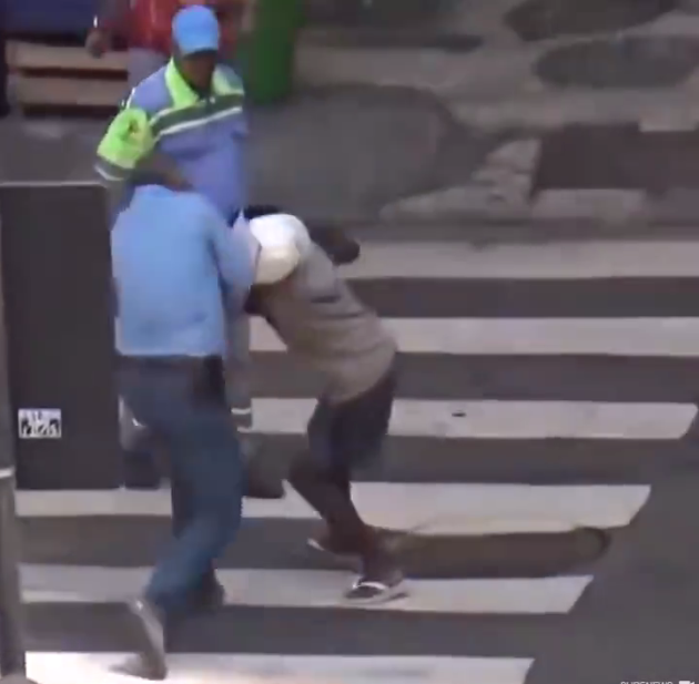 Rio de Janeiro, Rio, Tourist, Tourists, Thugs, Robbers, Thieves, Robbed, Daylight, Olympics, 2016, Brazil, CCTV, Video, Olympic, Snatch, Shocking, Young, Child, Road, 